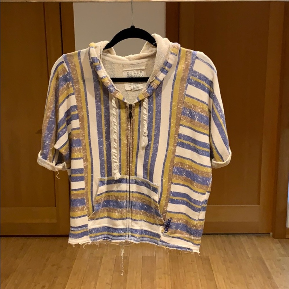 Light weight sweater